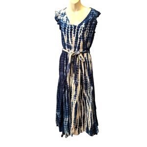 NEW York & Company Blue/ White Maxi Tie Dye Dress with Belt Size Medium